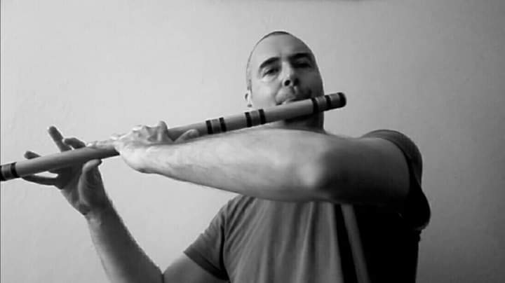 Le collettive di Hanuman: Bansuri e Alaṅkāra. Improvvisazione nel&nbsp;rāga.